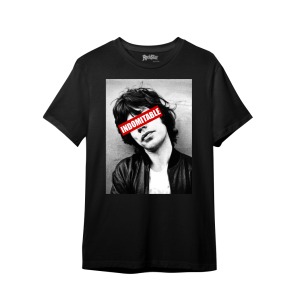 Camiseta Ajuste Mediano Indomitable para Hombre en Negro